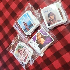 4 Pk Of Taylor Swift Stickers